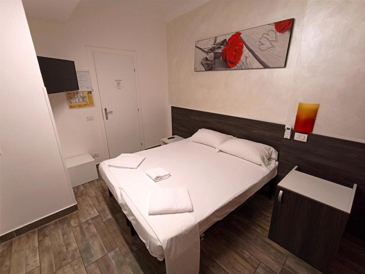 Tiburtina Guesthouse Рим Екстериор снимка